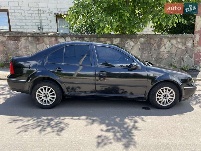 Седан Volkswagen Bora 2004 в Львове