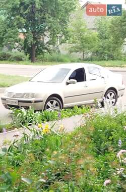 Седан Volkswagen Bora 2004 в Харькове