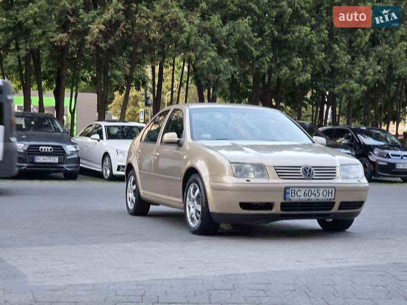 Седан Volkswagen Bora 2002 в Львове