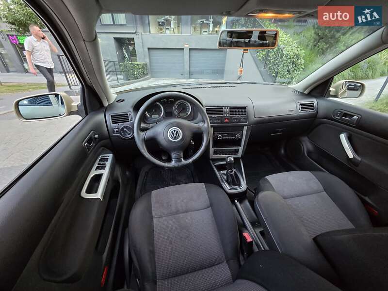 Седан Volkswagen Bora 2002 в Львове