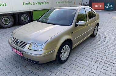 Седан Volkswagen Bora 2002 в 