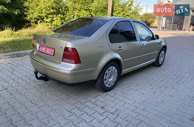 Седан Volkswagen Bora 2002 в 