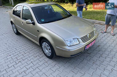 Седан Volkswagen Bora 2002 в 