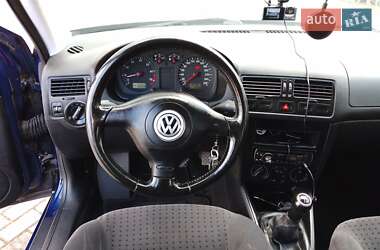 Седан Volkswagen Bora 1999 в 