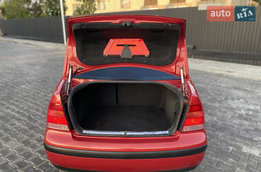 Седан Volkswagen Bora 2001 в 