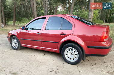 Седан Volkswagen Bora 2001 в 