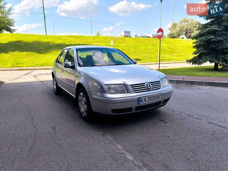 Volkswagen Bora 2002