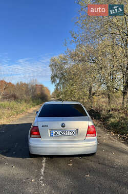 Седан Volkswagen Bora 1998 в Жидачові