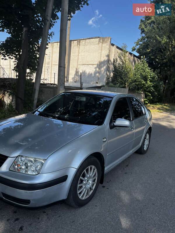 Volkswagen Bora 2002