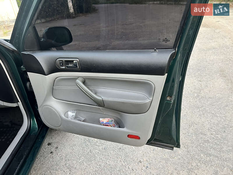 Універсал Volkswagen Bora 1999 в Ізюмі