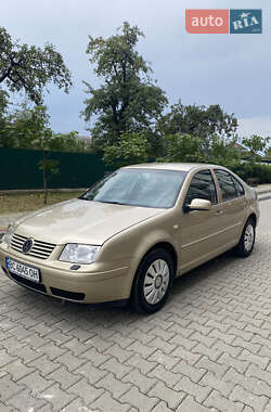 Седан Volkswagen Bora 2002 в Надворной