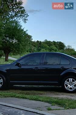 Седан Volkswagen Bora 2003 в Черновцах