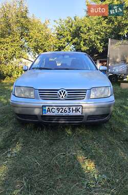 Седан Volkswagen Bora 2005 в Луцке