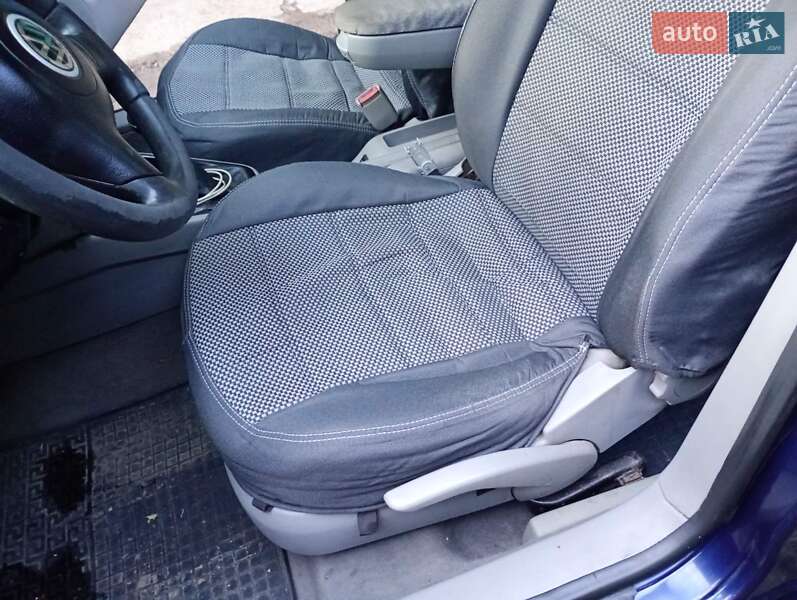 Седан Volkswagen Bora 1999 в Ровно