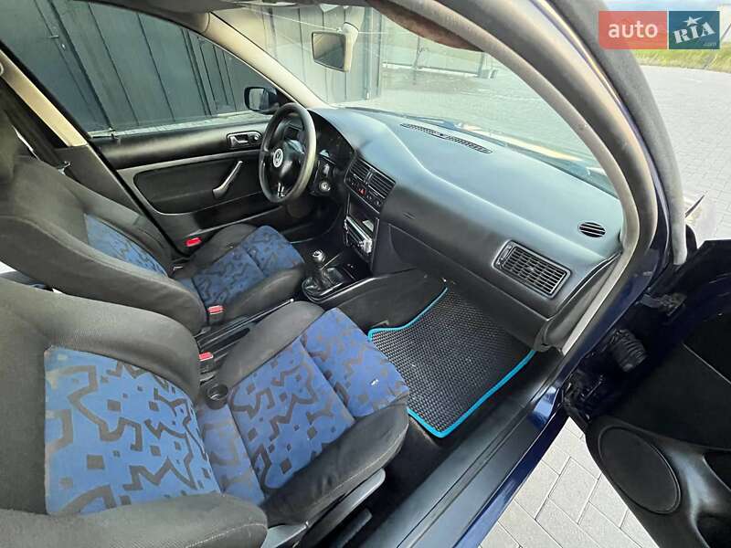 Універсал Volkswagen Bora 1999 в Буштино