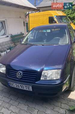 Седан Volkswagen Bora 2003 в Львове