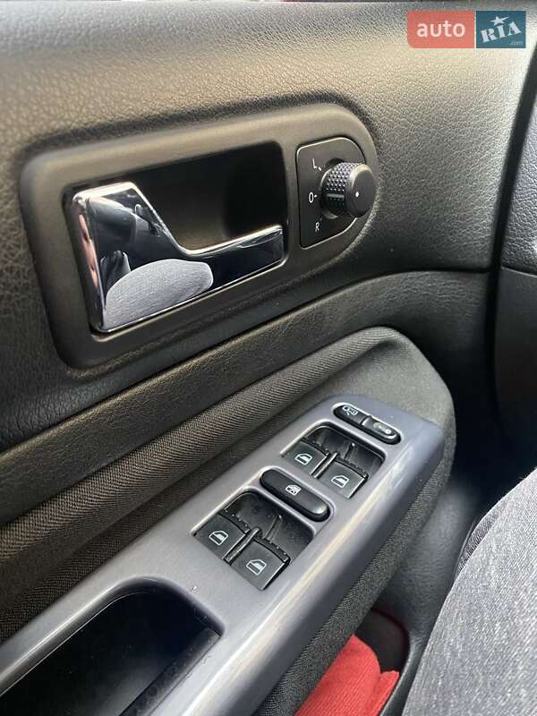 Универсал Volkswagen Bora 2003 в Сумах