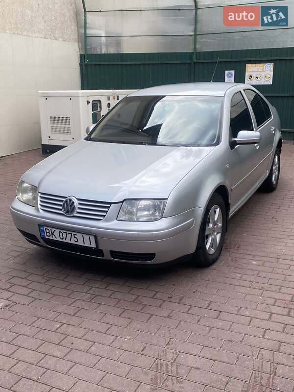 Седан Volkswagen Bora 2000 в Костополе