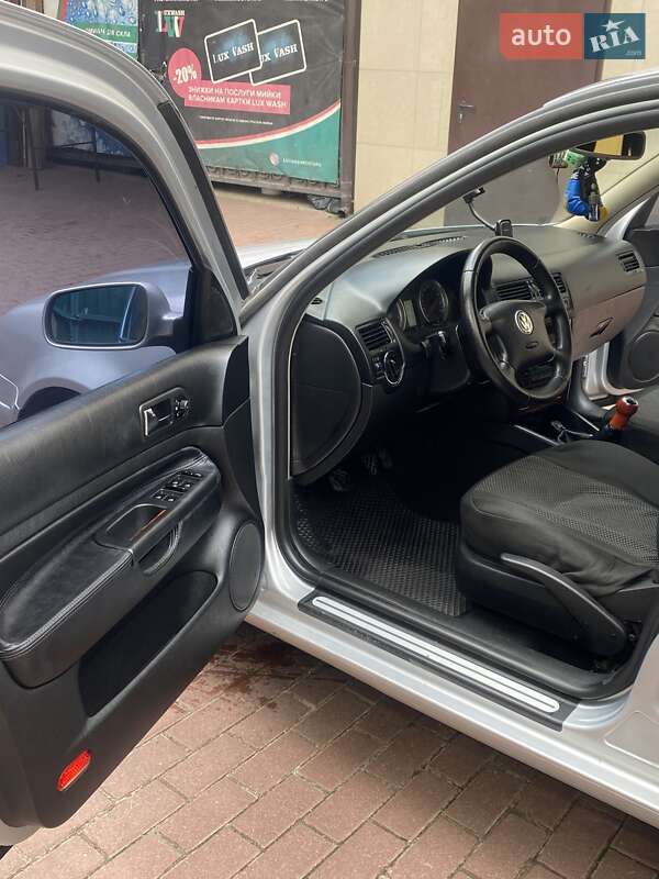 Седан Volkswagen Bora 2000 в Костополе