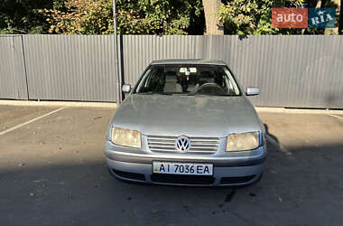 Седан Volkswagen Bora 2001 в  фото 6 Седан Volkswagen Bora 2001 в