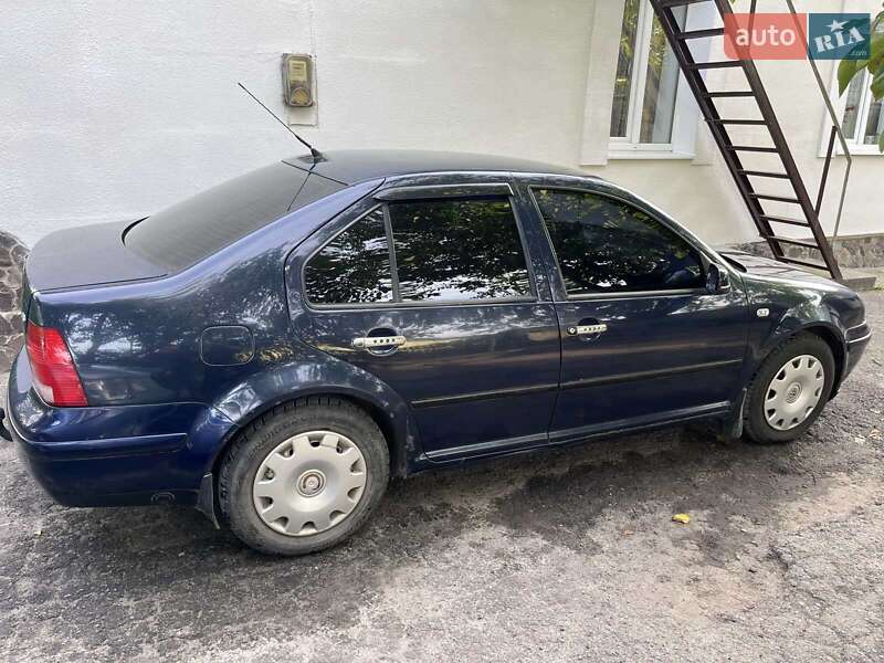 Volkswagen Bora 2000