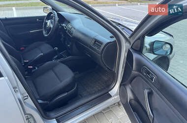 Седан Volkswagen Bora 2003 в 