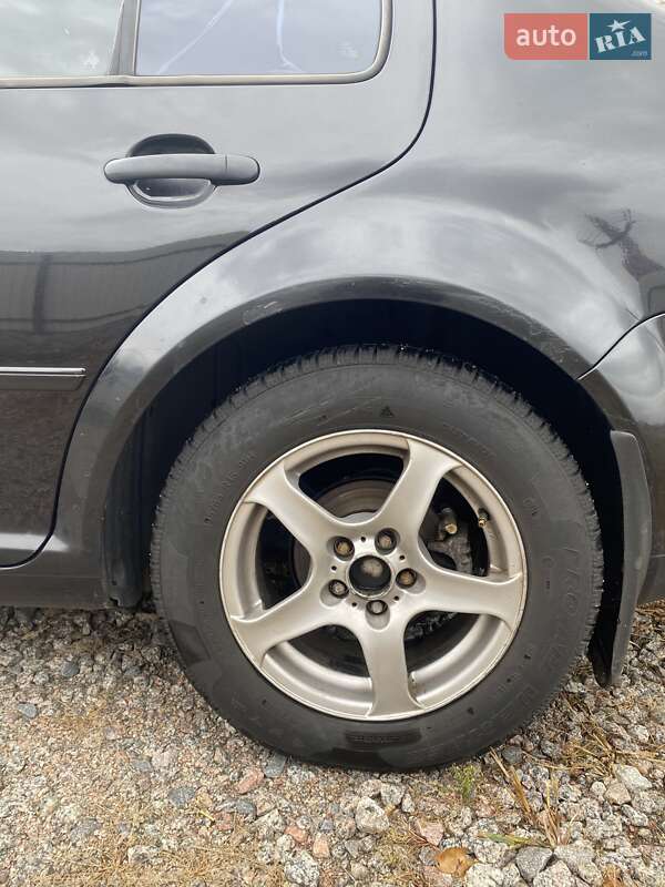 Седан Volkswagen Bora 2001 в Ржищеві