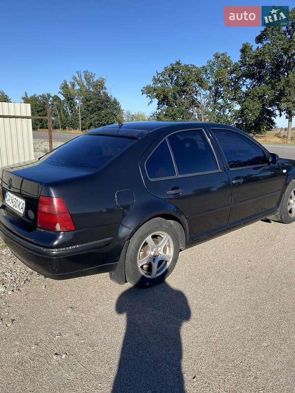 Седан Volkswagen Bora 2001 в Ржищеві