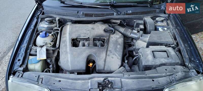 Седан Volkswagen Bora 2004 в Тернополе