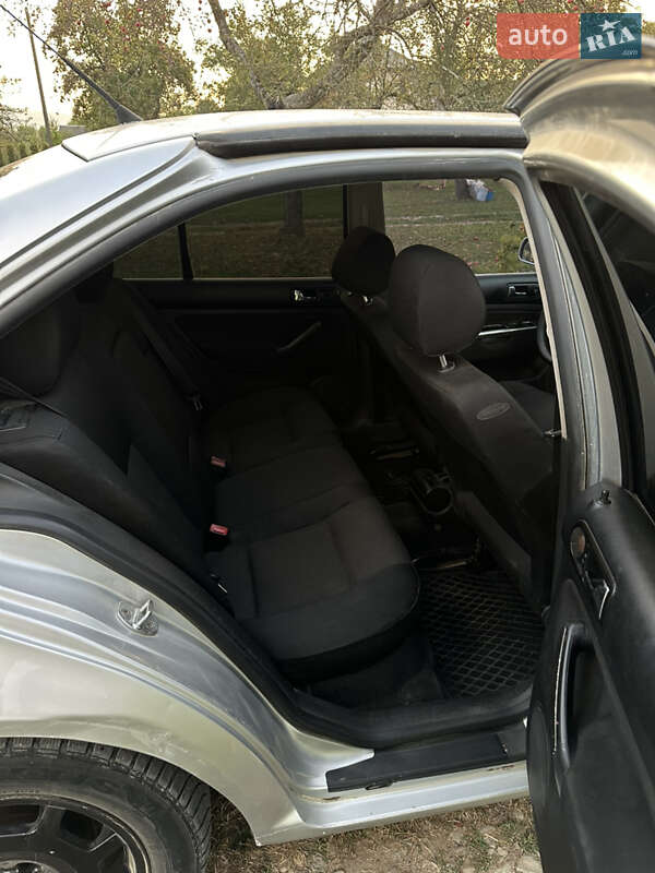 Седан Volkswagen Bora 2002 в Косове фото 10 Седан Volkswagen Bora 2002 в Косове