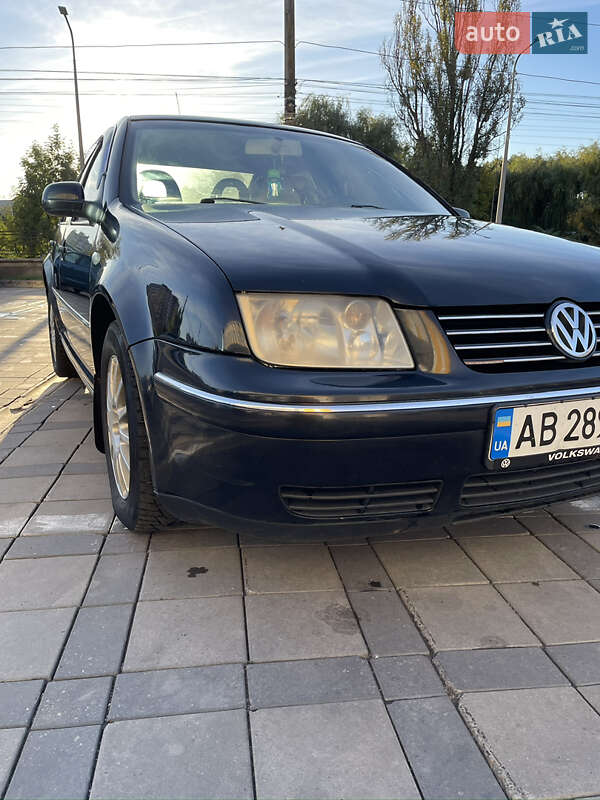 Седан Volkswagen Bora 2002 в Виннице