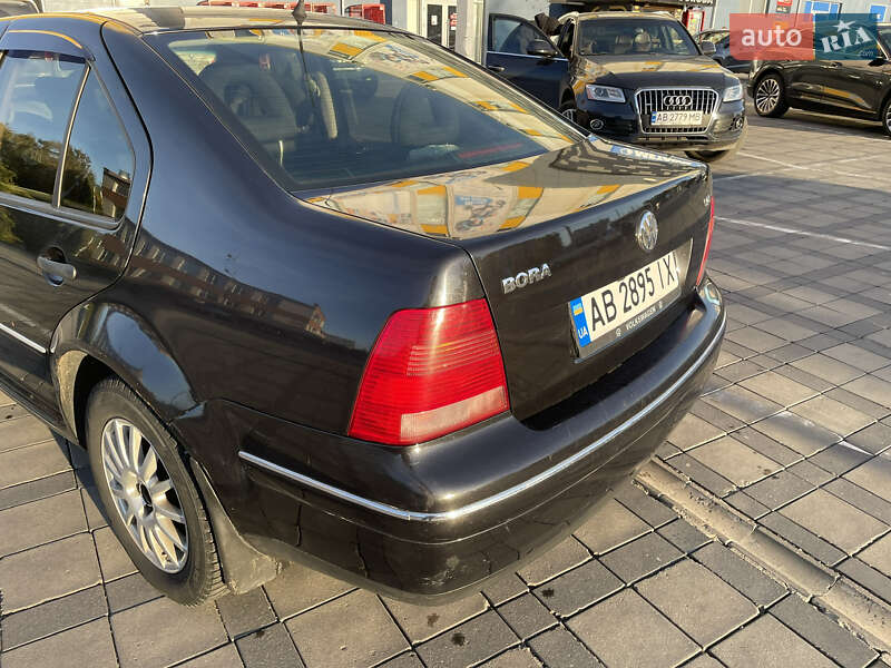 Седан Volkswagen Bora 2002 в Виннице