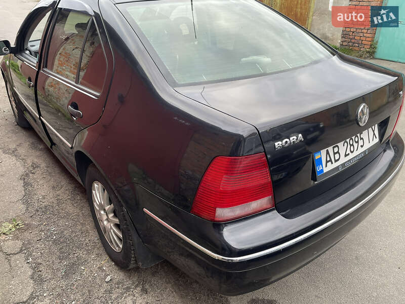 Седан Volkswagen Bora 2002 в Виннице
