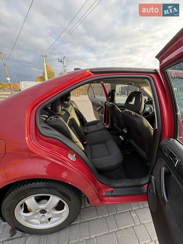 Седан Volkswagen Bora 2001 в Киеве фото 22 Седан Volkswagen Bora 2001 в Киеве