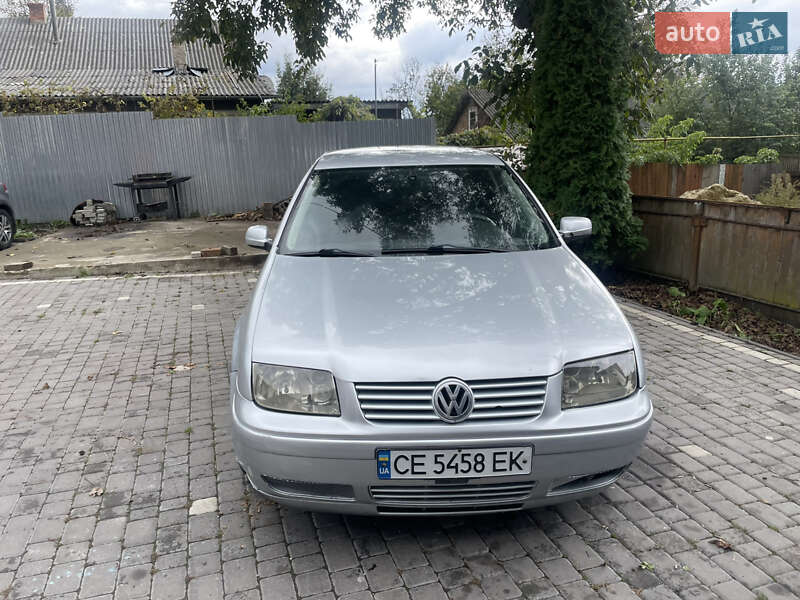 Седан Volkswagen Bora 1999 в Черновцах