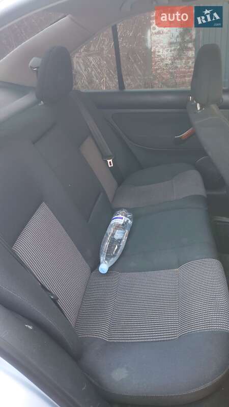 Седан Volkswagen Bora 2000 в Бучаче