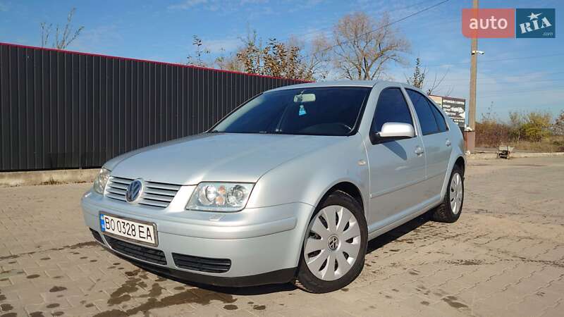Седан Volkswagen Bora 2000 в Бучаче