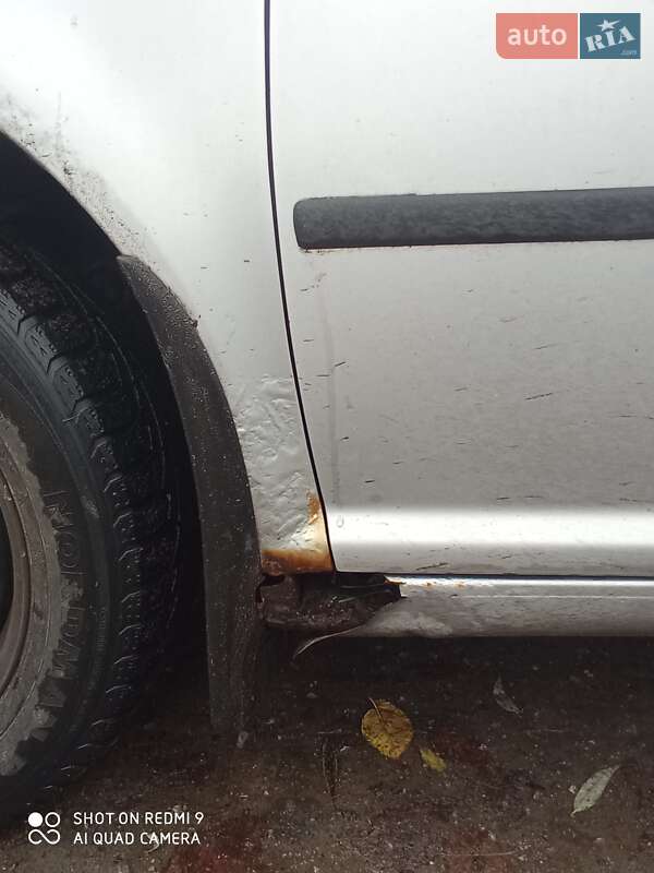 Седан Volkswagen Bora 2004 в Киеве фото 6 Седан Volkswagen Bora 2004 в Киеве