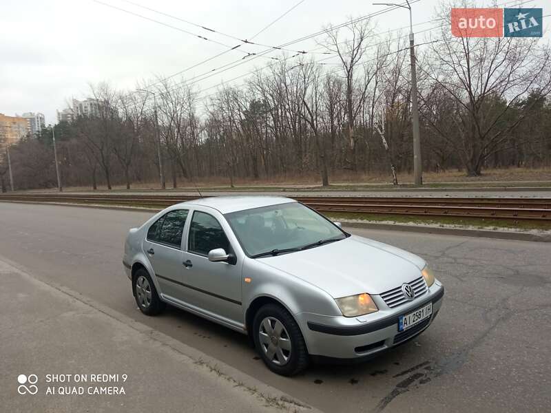 Седан Volkswagen Bora 2004 в Киеве фото 16 Седан Volkswagen Bora 2004 в Киеве