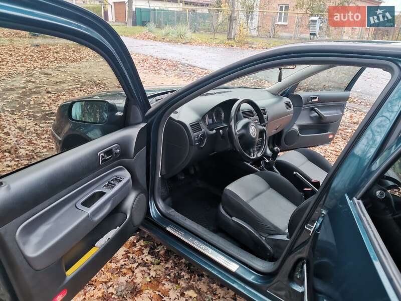 Седан Volkswagen Bora 2003 в Виннице