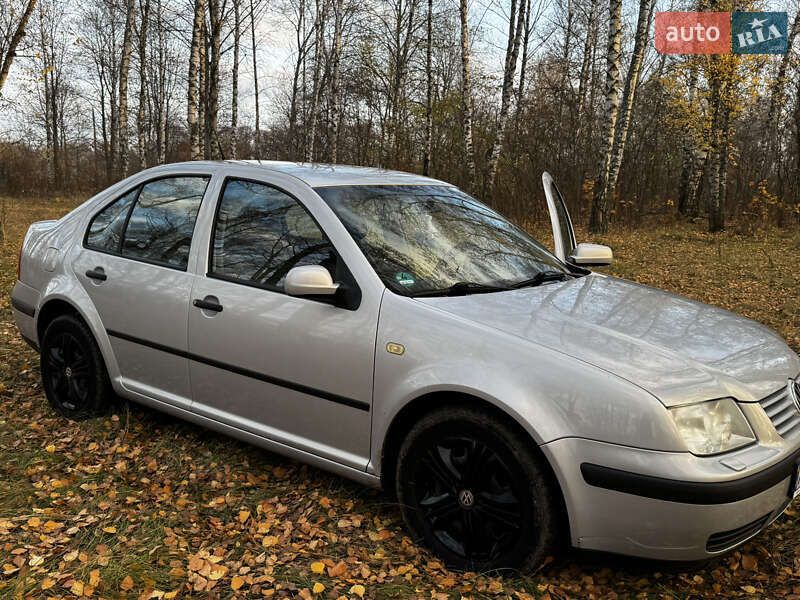 Седан Volkswagen Bora 1999 в Харькове
