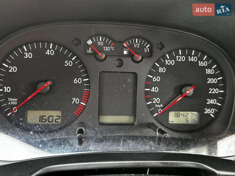 Седан Volkswagen Bora 1999 в Харькове