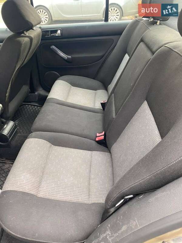 Седан Volkswagen Bora 2003 в Львові