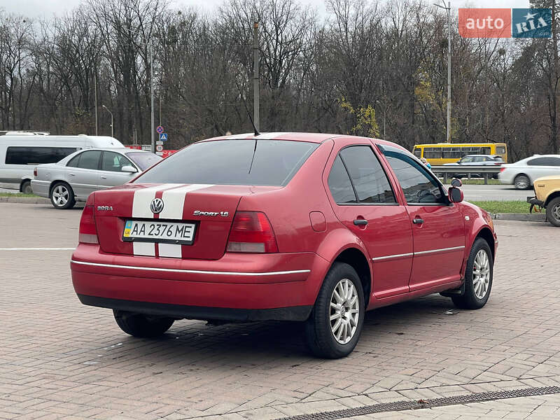 Седан Volkswagen Bora 2002 в Києві