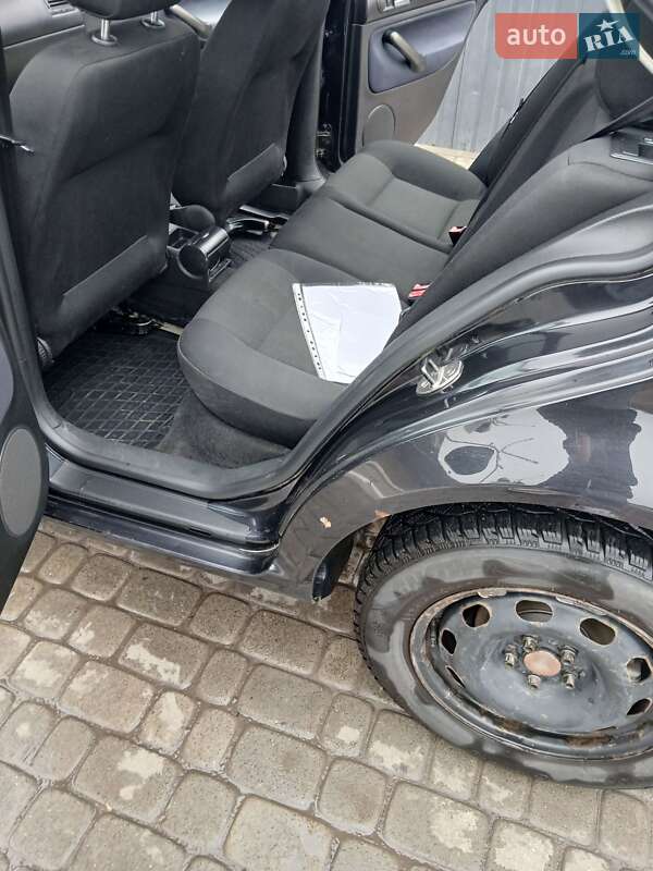 Седан Volkswagen Bora 2005 в Львове