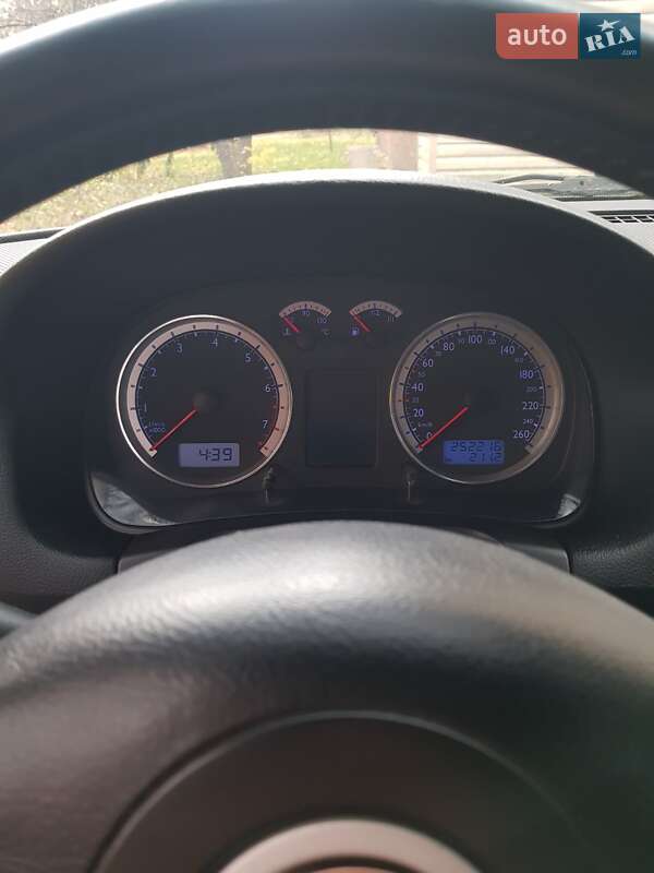 Универсал Volkswagen Bora 2001 в Чернигове