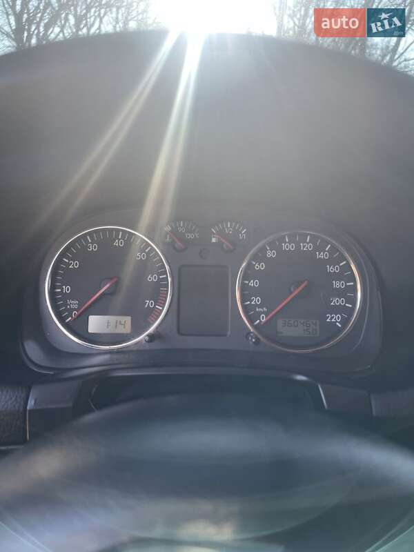 Седан Volkswagen Bora 1999 в Жидачове