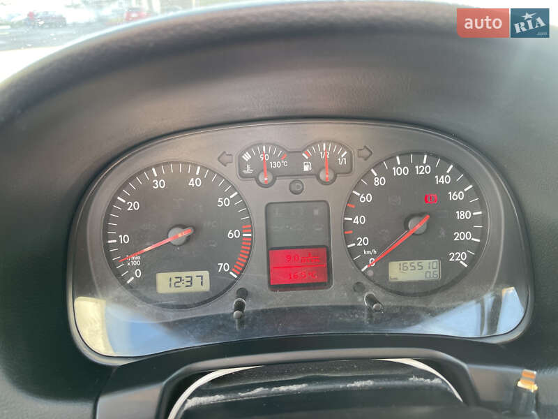 Седан Volkswagen Bora 2000 в Николаеве