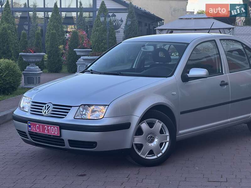 Седан Volkswagen Bora 2000 в Стрые