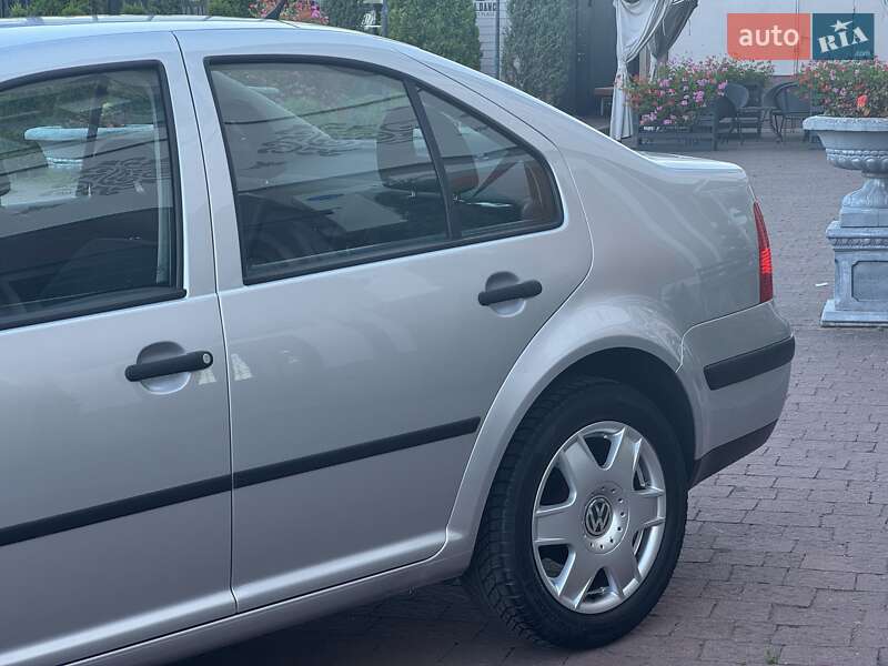 Седан Volkswagen Bora 2000 в Стрые